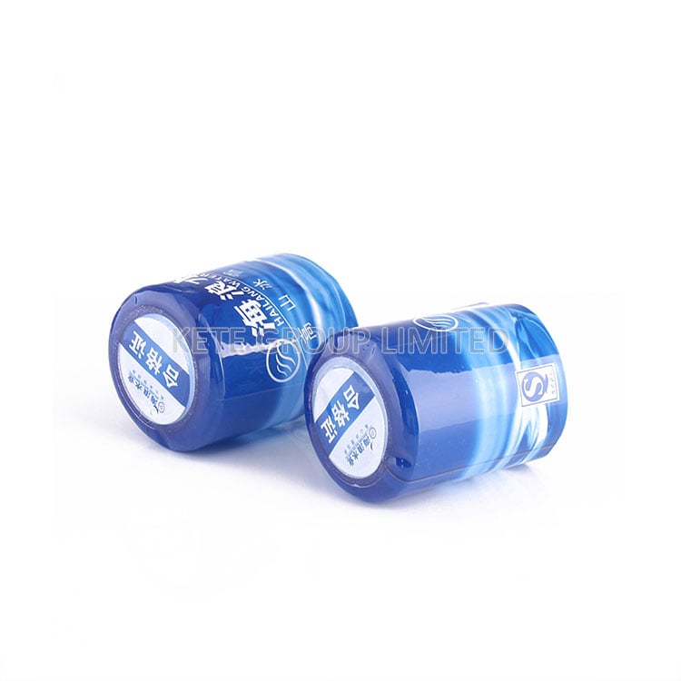 Máquina para fabricação de cápsulas de vinho com película termorretrátil de PVC 1